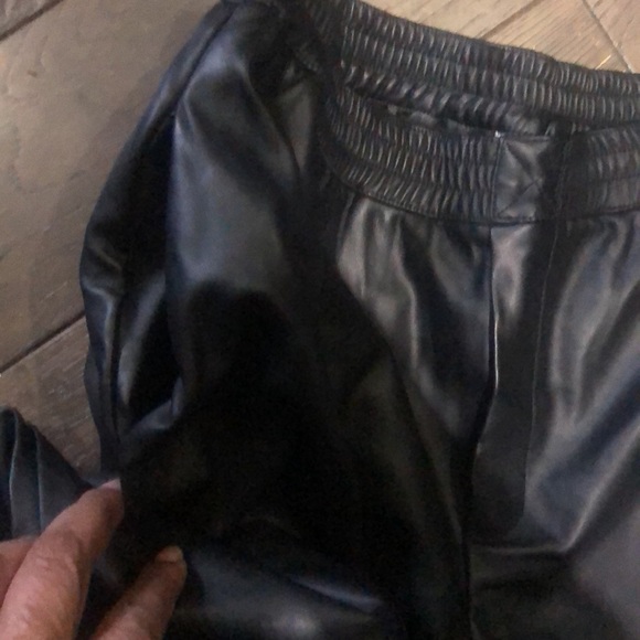 New without Tags 🏷️Frnch Faux leather pants - Picture 4 of 9